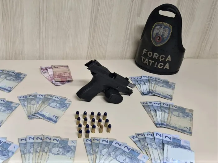 Força Tática do 4º BPM apreende arma e drogas em Jaburuna