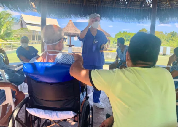 Terapeutas ocupacionais atuam na reabilitação e projetos de humanização com pacientes