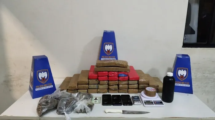 PM apreende drogas e quatro armas de fogo durante o final de semana em Guarapari