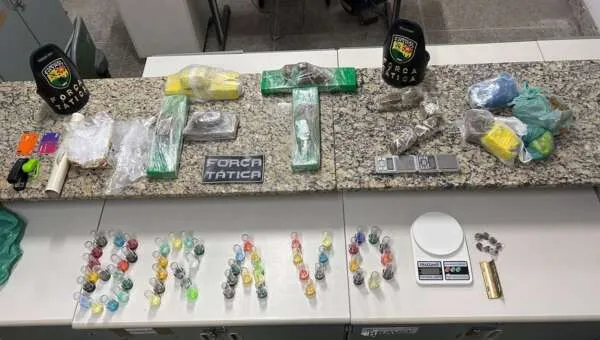 PMCE apreende mais de 6kg de drogas no bairro Vila Velha, em Fortaleza