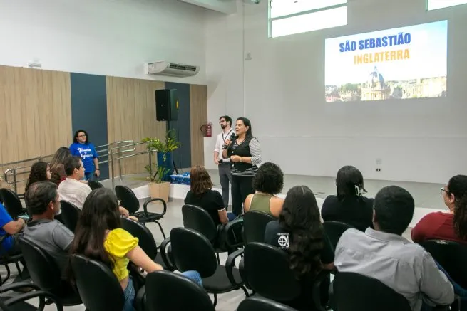 Prefeitura de São Sebastião prepara alunos para intercâmbio na Inglaterra