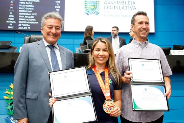 Hashioka enfatizou a conquista de Silvia e de seu treinador, reconhecendo seu papel ao elevarem o nome de Nova Andradina e de Mato Grosso do Sul no cenário esportivo internacional