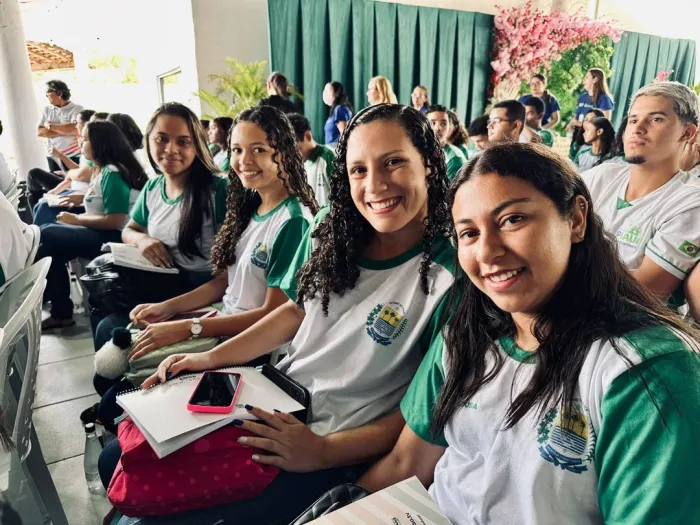 Pré-Enem na Estrada revisa conteúdos com 600 Estudantes Seduc em Parnaíba