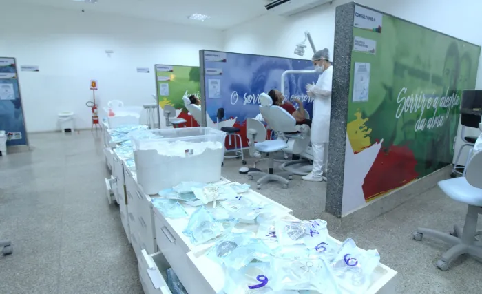 - A entrega será feita aos pacientes que participaram da primeira etapa do mutirão, em agosto deste ano (Foto: Thiago Nascimento)
