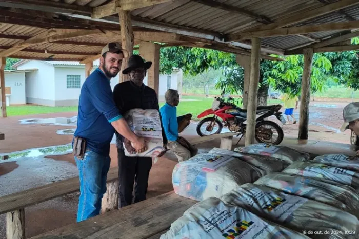 Cestas básicas foram distribuídas em assentamentos da região de Itaquiraí