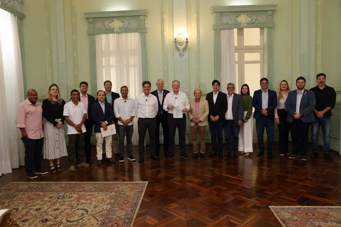 Governo do Estado celebra ampliação de leitos do SUS em Guarapari