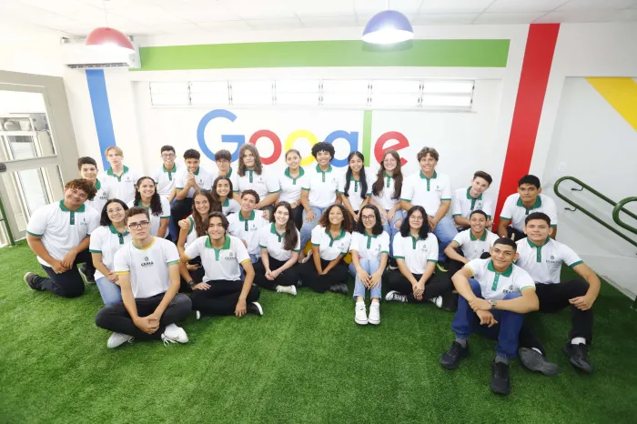 Sala Google promove integração tecnológica para a juventude cearense