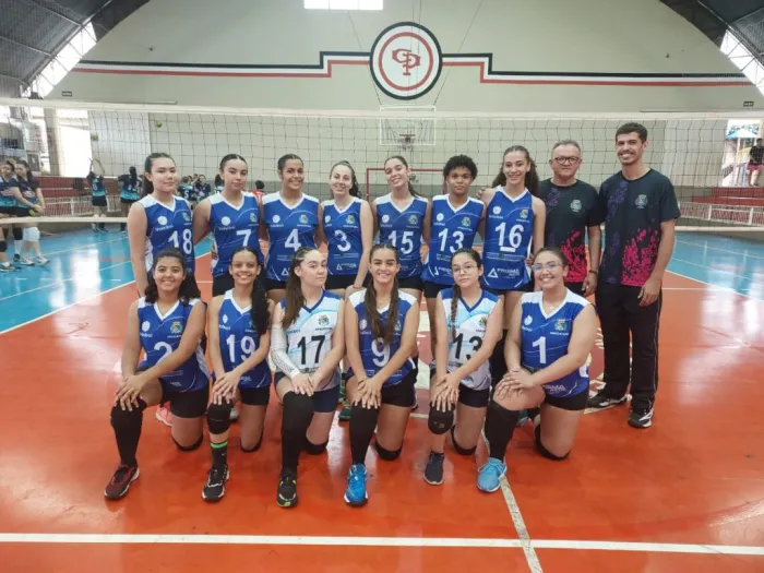 Vôlei feminino tem vitórias no fim de semana