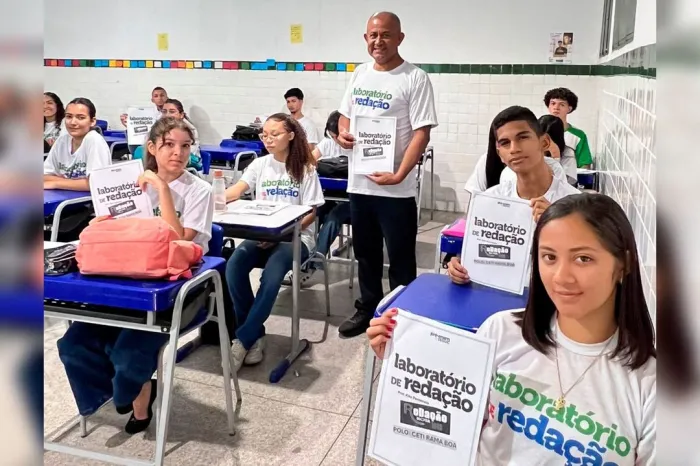 Aulas do Projeto Laboratório de Redação reforçam preparação dos estudantes da rede estadual para o Enem