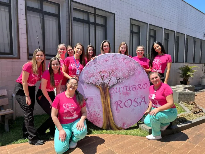 Outubro Rosa: Hospital Regional Terezinha Gaio Basso promove ações para pacientes e servidores