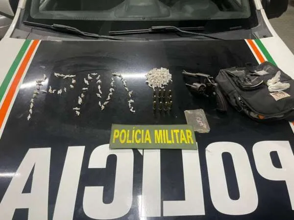 PMCE realiza prisão de suspeito e apreende arma de fogo e drogas no Caça e Pesca, em Fortaleza