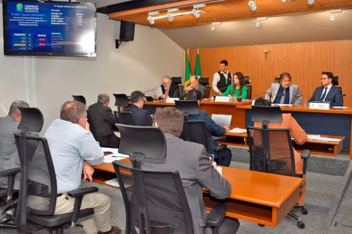 Entre os projetos distribuídos na CCJR hoje, o Plano Plurianual e a Lei de Diretrizes Orçamentárias 