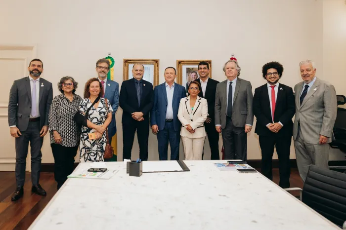 Brandão dialoga com Ebserh para federalizar o Hospital Macrorregional de Pinheiro