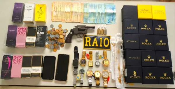 Suspeito de posse ilegal de arma de fogo e receptação é preso pela PMCE em Icapuí