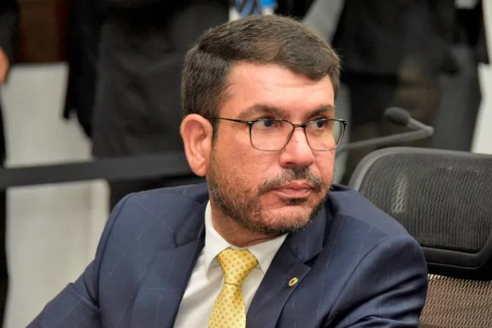 Jamilson Name: A data alerta para a prevenção da doença ocular que danifica a estrutura da córnea e, sem o tratamento, pode levar à cegueira