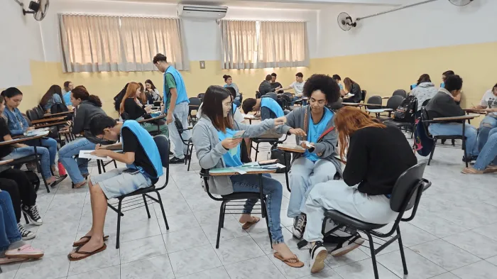 Jovens aprendizes participam de capacitação pela Assistência Social