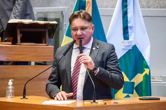 CLDF aprova PL que permite alteração de lotação na carreira de Assistência à Educação