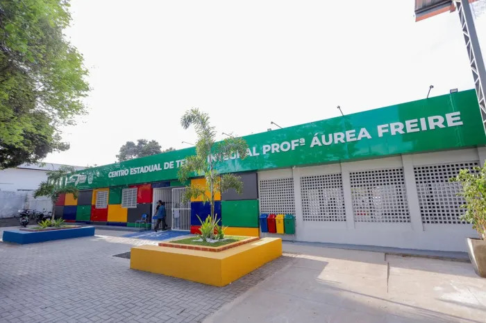 Com investimento de R$ 2,8 milhões, Rafael Fonteles entrega reforma do Ceti Áurea Freire, no bairro Saci, em Teresina