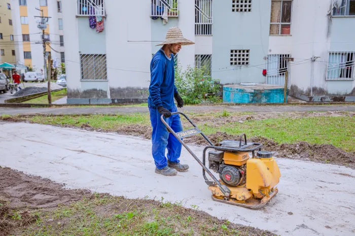 Prefeitura inicia obra da Praça do Residencial Chácara Santo Antônio