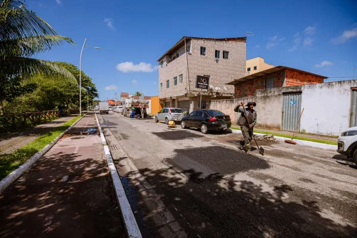 Operação tapa-buraco avança na região dos bairros Gleba B e Verdes Horizontes