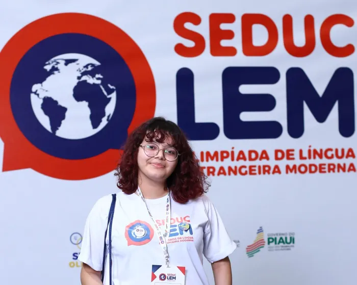 Estudante de Caldeirão Grande do Piauí é selecionada para Programa Jovens Embaixadores e fará intercâmbio nos Estados Unidos