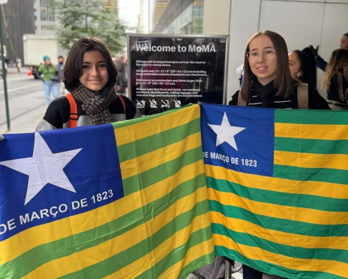 Estudantes piauienses participam de intercâmbio cultural em Nova York com exposição de arte no Consulado Brasileiro