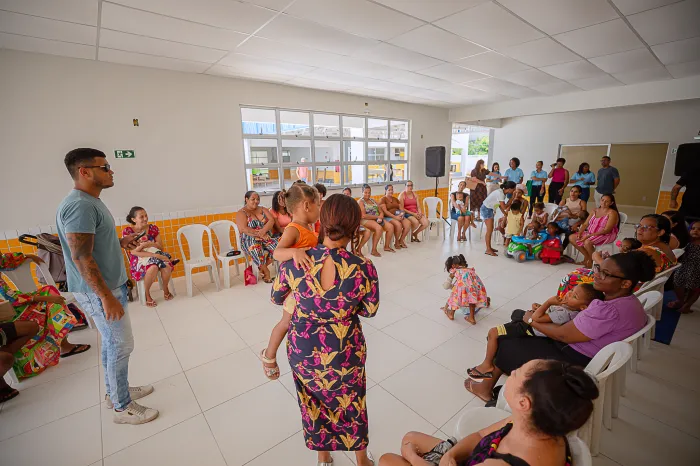 Seduc reúne famílias do Verdes Horizontes na Creche Lúcia Eugênia Borges da Silva