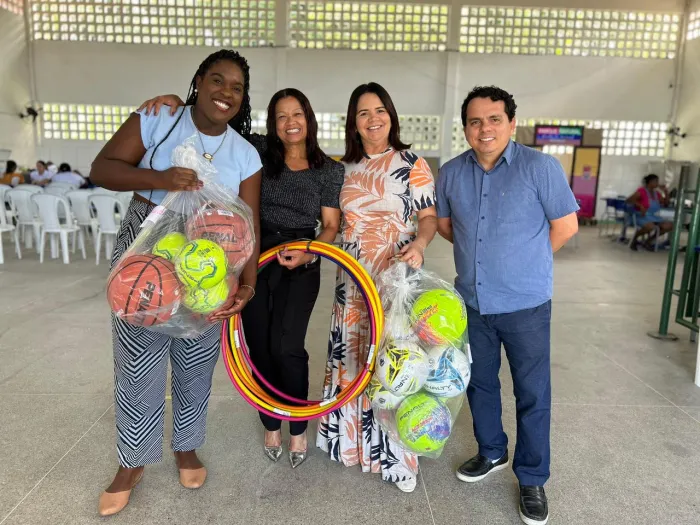 Seduc realiza entrega de materiais esportivos nas escolas da rede municipal
