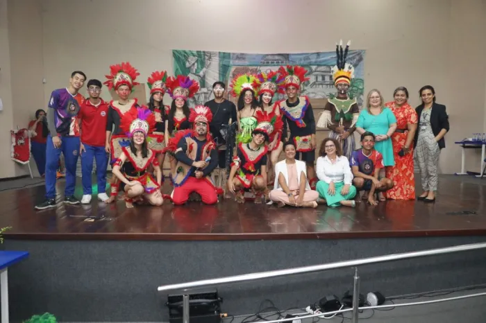 Alunos do Ceti Áurea Braga participam de ação de educação cidadã promovida pelo STF