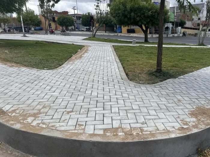 Espaço no município de Paulistana passa por reforma e receberá brinquedopraça