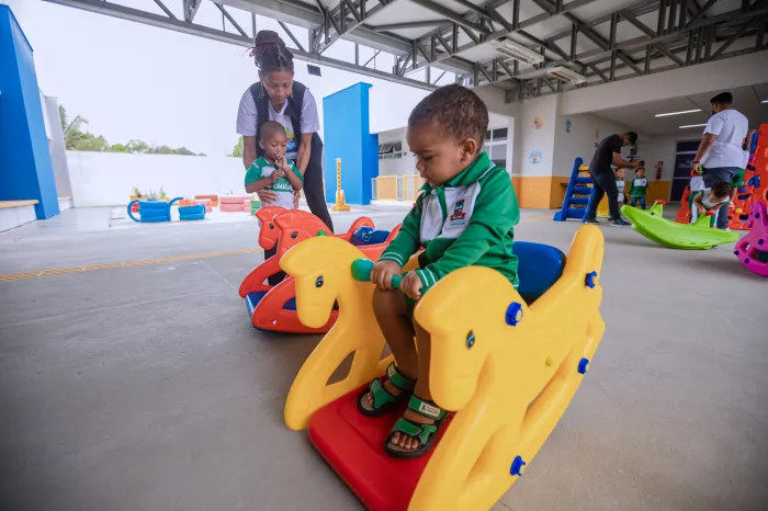 Creche Linaldo da Silva transforma vidas e nutre esperanças de crianças e famílias do Jardim Limoeiro