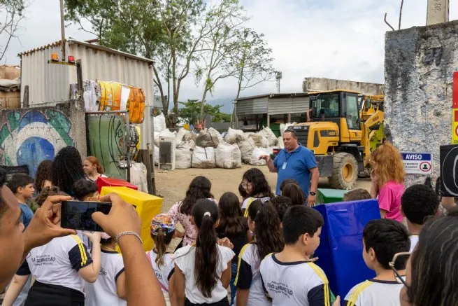 Caminhada Lixo Zero recebe cerca de 50 participantes