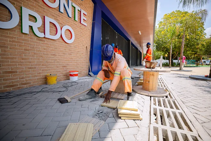 Obras do Mercado Municipal de Monte Gordo entra em fase final de conclusão