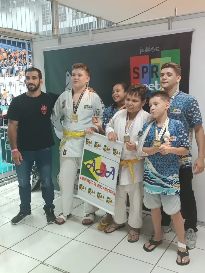 Judô de Araçatuba tem vitórias em evento interestadual