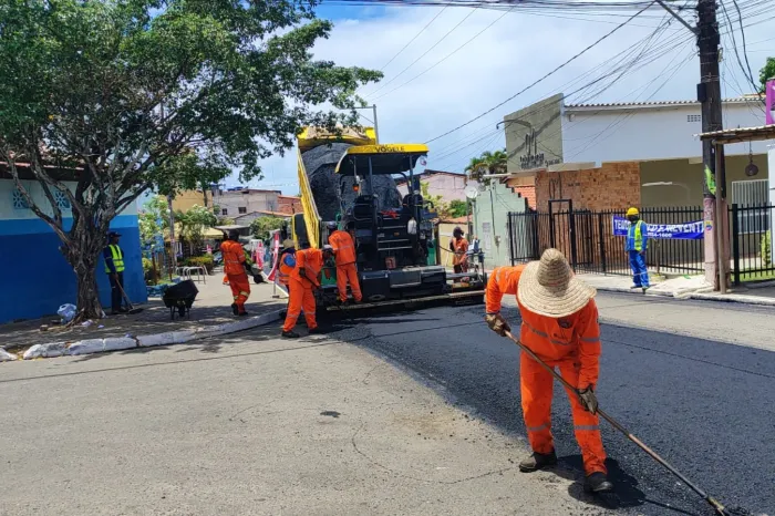Serviço de recapeamento asfáltico acontece nos quatro cantos de Camaçari