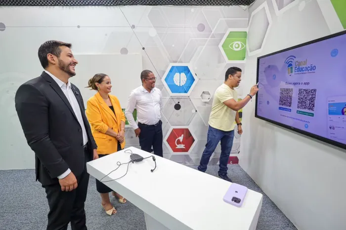 Seduc apresenta ações educacionais do Piauí a diretor do Ministério da Educação de Cabo Verde