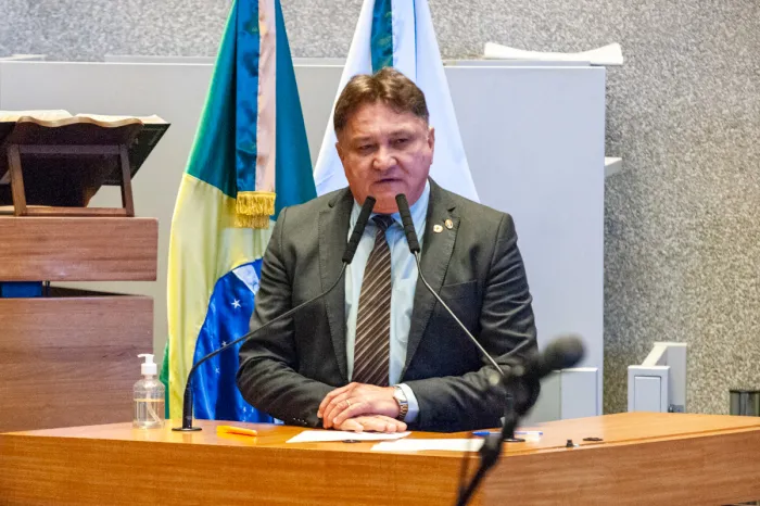 João Cardoso anuncia construção de novos empórios rurais