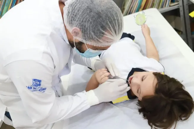 SESAU segue com ações de prevenção e tratamento odontológico em escolas municipais
