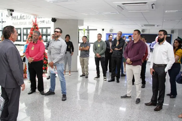 Acadêmicos de Direito fazem visita técnica e acompanham reunião da CCJR