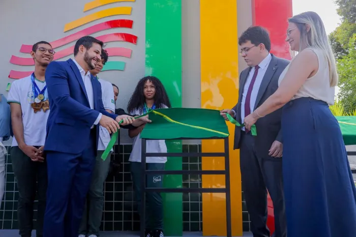 Rafael Fonteles inaugura reforma da 21ª Gerência de Educação de Teresina e destaca resultados no Ideb