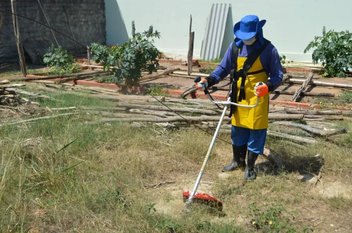 Sejus-PI realiza curso de operação e manutenção de roçadeiras para detentos da Irmão Guido