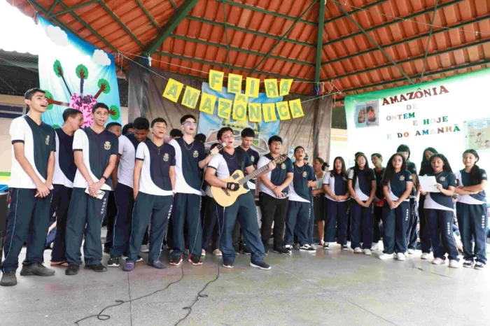 Escola Estadual Frei Silvio Vagheggi realiza 3ª Feira Amazônica Científica e Cultural