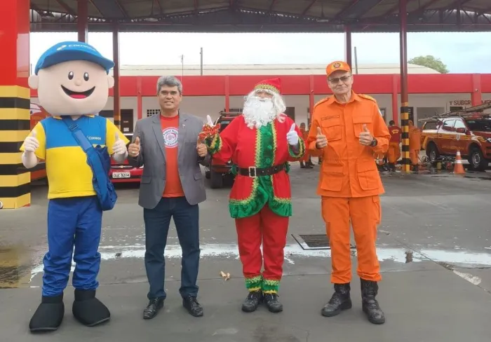 Bombeiros Militares e Carteiros lançam oficialmente a Campanha Papai Noel dos Correios 2024