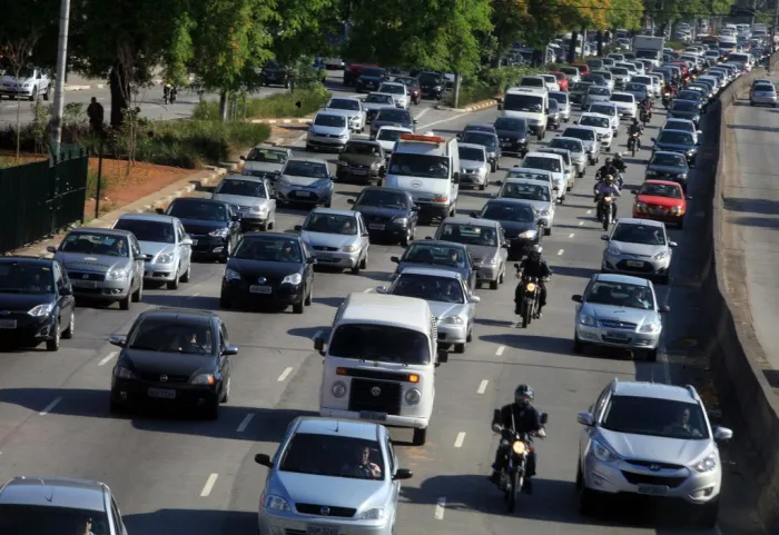 Segundo o Detran-SP, se um veículo não tem mais condições de trafegar, é indicado declará-lo fora de jogo o quanto antes. Foto: Governo de SP