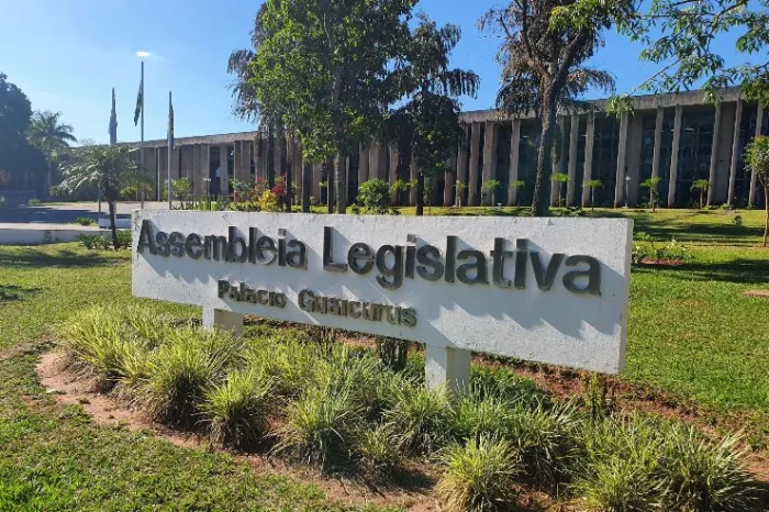 Assembleia Legislativa recebe seis projetos do Poder Executivo