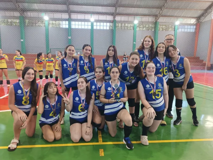Atletas de Araçatuba fica em 3º lugar nas finais da Liga Amar Vôlei