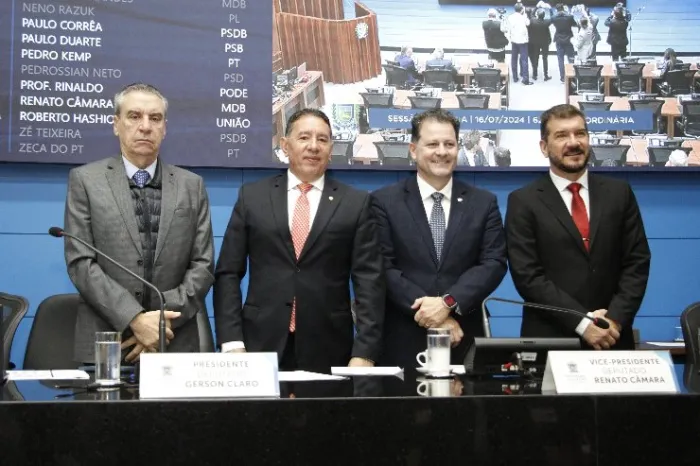 Mesa Diretora da ALEMS é reeleita por unanimidade para o próximo biênio