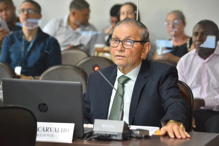 Iniciativa de Chico Carvalho propõe atenção especial a pacientes com vitiligo e psoríase