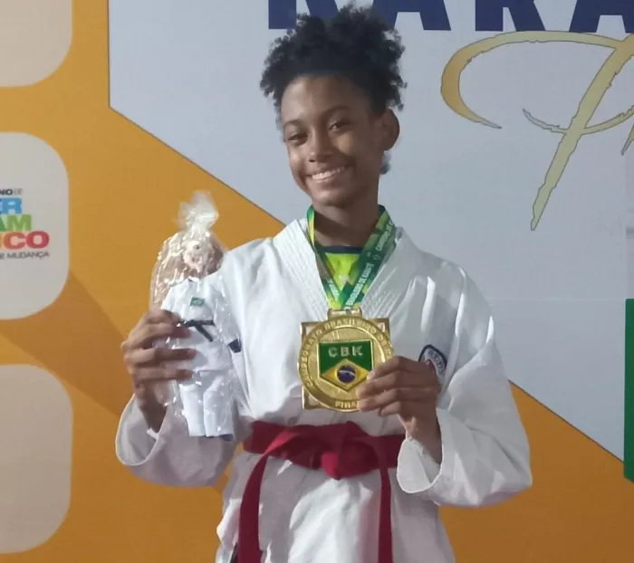 Somando vitórias: estudante piauiense conquista medalha de ouro e título brasileiro de karatê em 2024