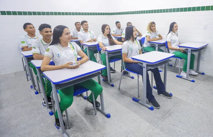 Renovação de matrículas para o ano letivo de 2025 das escolas estaduais iniciam na segunda (25)